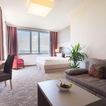 Hotel Western Dreilaenderbruecke / Basel Weil am Rhein