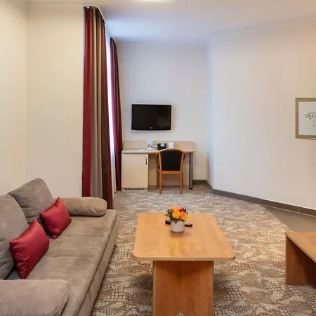 Western Dreilaenderbruecke / Basel