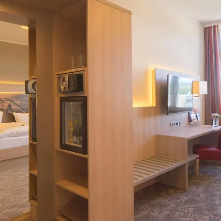 Hotel Western Dreilaenderbruecke / Basel